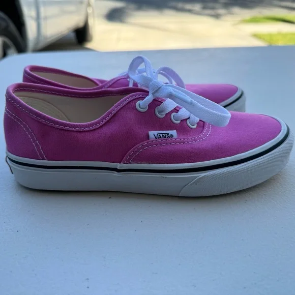 Vans Girls Heritage Shoes-Size 3, Pink NWOT Canvas Sneakers. never worn!! - Picture 4 of 6